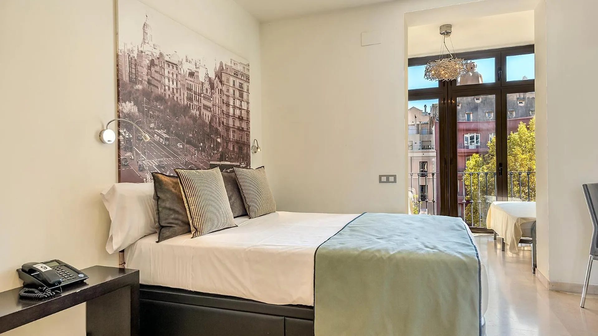 ***  Limonaia Hotel Barcelona Spanyolország